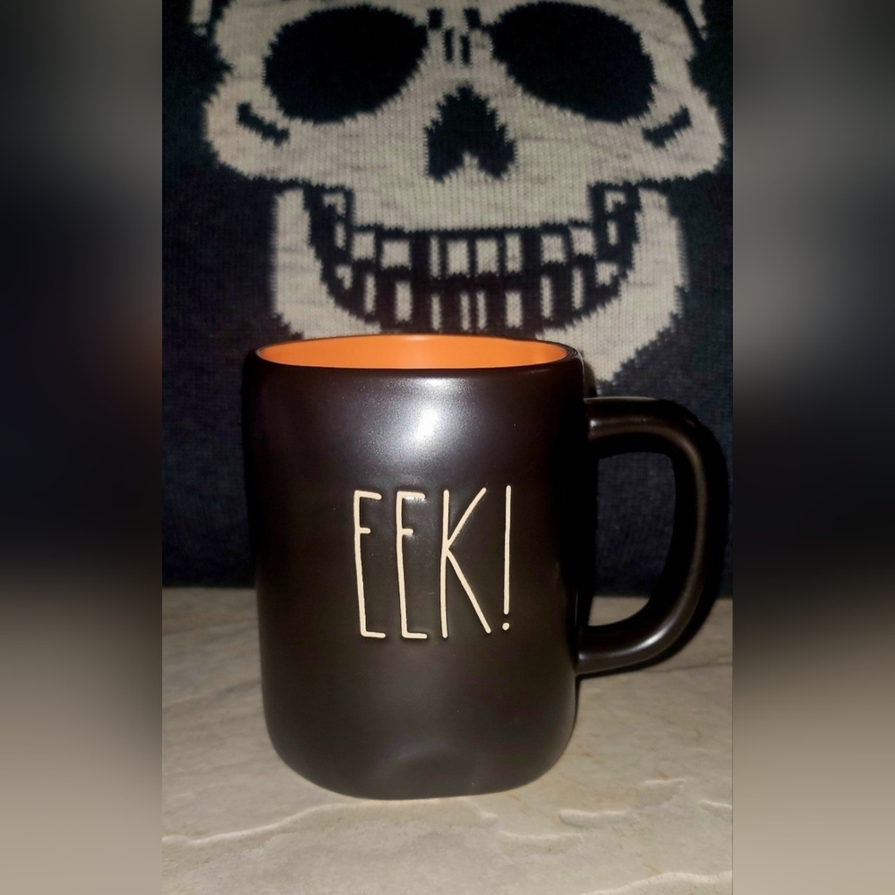 Rae Dunn "EEK" Mug